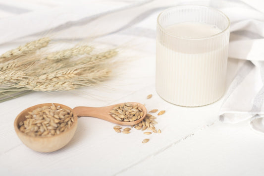 Białko bez laktozy – czym jest? Właściwości i działanie